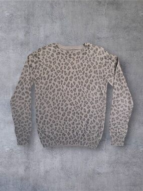 Forever 21 Men Grey Cheetah Sweater